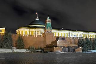 Lenin’s Mausoleum at Night (2007)